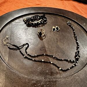 Kendra scoop Supak Beaded set black & gold . Only wore a couple of times